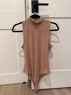 Donna Karan Sleeveless Mock Neck Bodysuit - Nude Tan Beige
